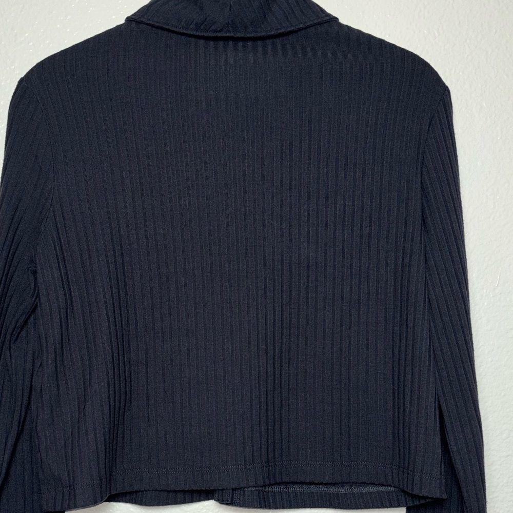 Black Ribbed Button-Front Crop Sweater - Picture 14 of 16